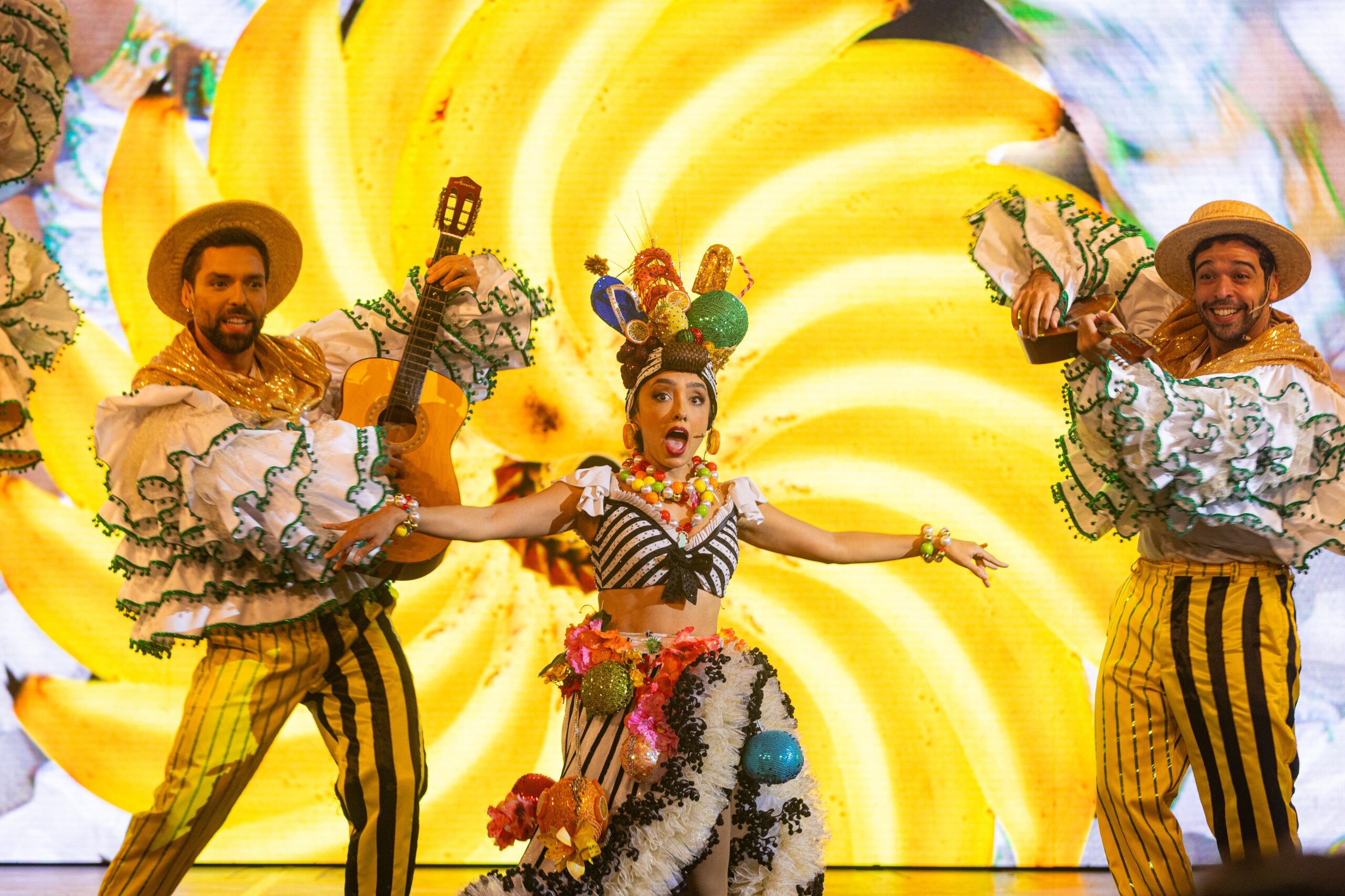 roxy dinner show doto 2 de rafael catarcione