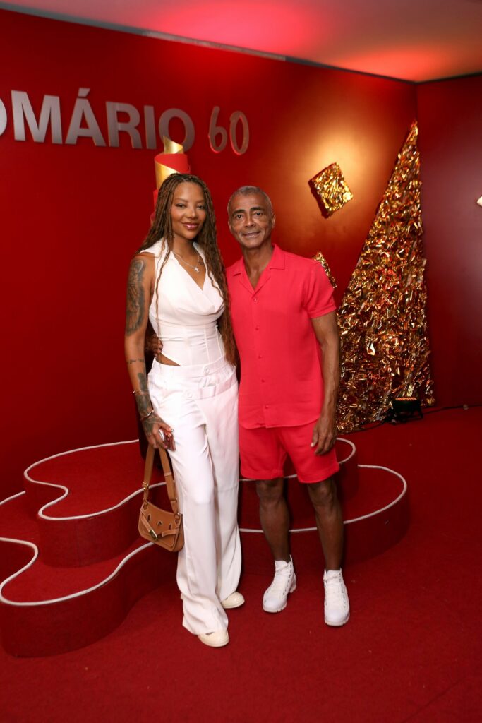 Romário abre celebração dos 60 anos com jantar luxuoso que marca início de três dias de festa vlds0119 ludmilla, romario